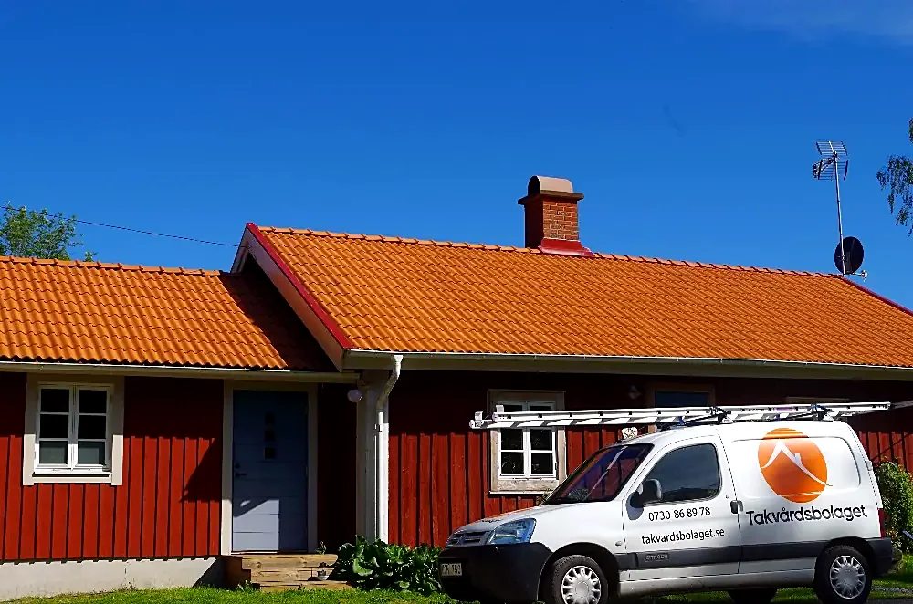 Takvårdsbolaget arbetar med tak i Ljungby med omnejd